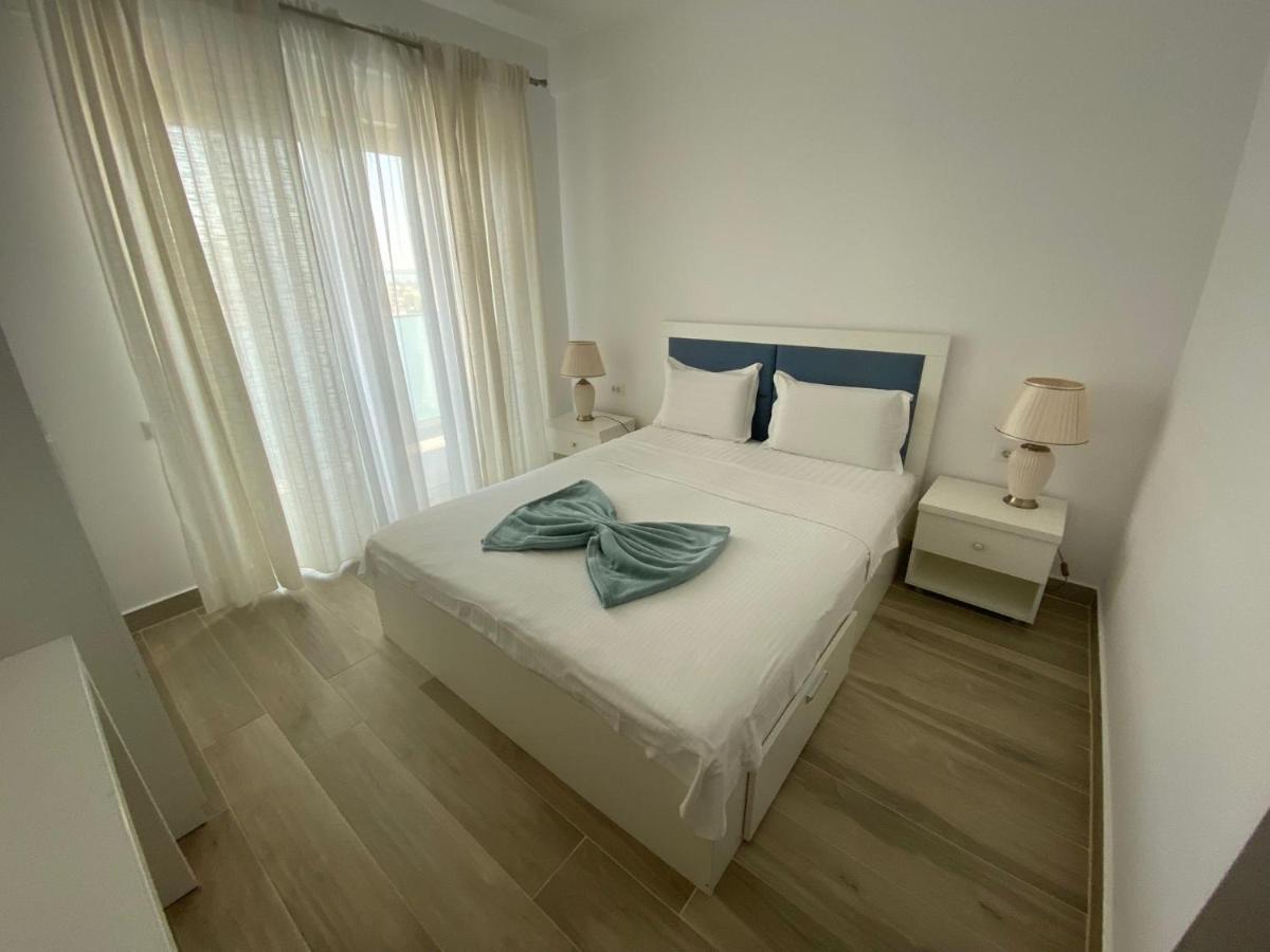 Marina Surf Hotel Năvodari Buitenkant foto