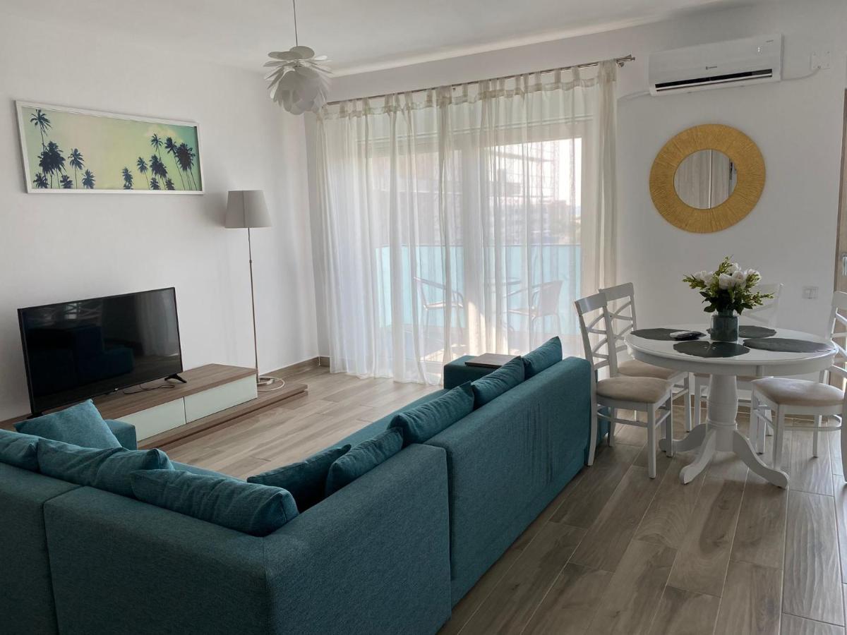 Marina Surf Hotel Năvodari Buitenkant foto